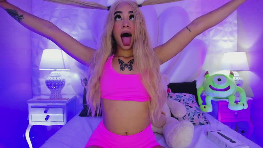 18 Years Cougar Ahegao Blondie Camgirl Chaturbate Attractive Natural Melons Stripchat Teenie XXX GIF By  Prettypetitte
