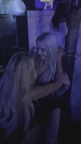 Club Girlfriends Bitches Kissing Lesbian Nightclub XXX GIF By  Streamqueenxxo
