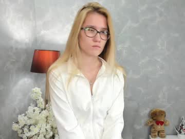 Live cam for ginaboyd