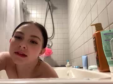 Thumbnail of sassyseductive - लड़की live cam