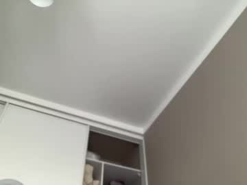 Live cam for lucie_wildie