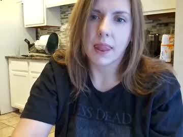 Live cam for tinywithtiddies