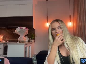 Live cam for julia_rle