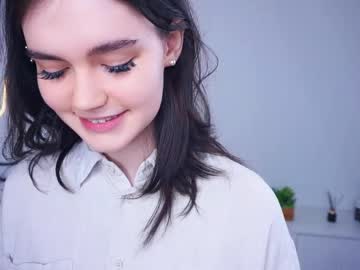 Thumbnail of nellegrandner - fille live cam