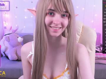 Live cam for aila_tale