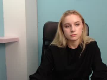 Cámara en vivo para _petite_sweet