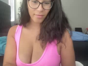 Live cam for sexyyummymilf