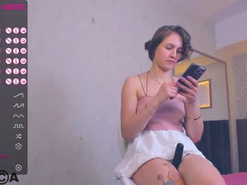 Live cam for kitty_wood