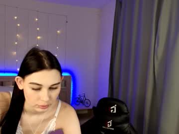 Live cam for kiirahoney