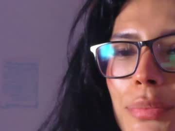 Thumbnail of rouse_leon - girl live cam