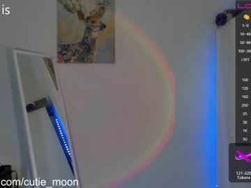 Live cam for cutie_moon