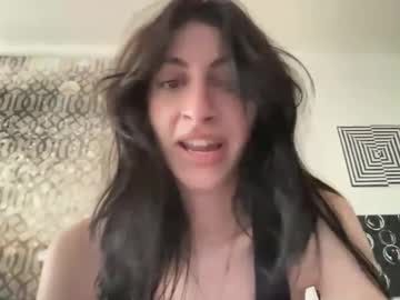 Live cam for sup3rn0v4g1rl