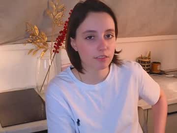 Live cam for elvinabrickell