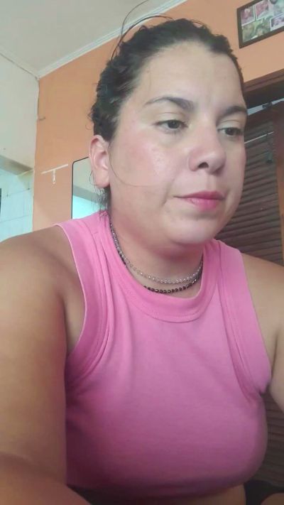 CAM4 female cam Luciaa_queen