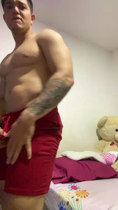 Thumbnail of javiercol24 - CAM4 live cam