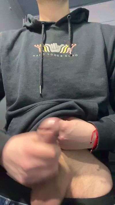 Thumbnail of Tulonboyy2829 - CAM4 live cam