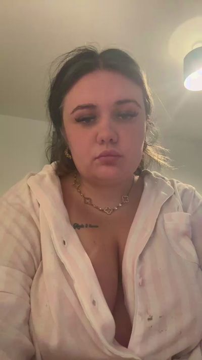 Thumbnail of CamillaCamgirl - CAM4 live cam