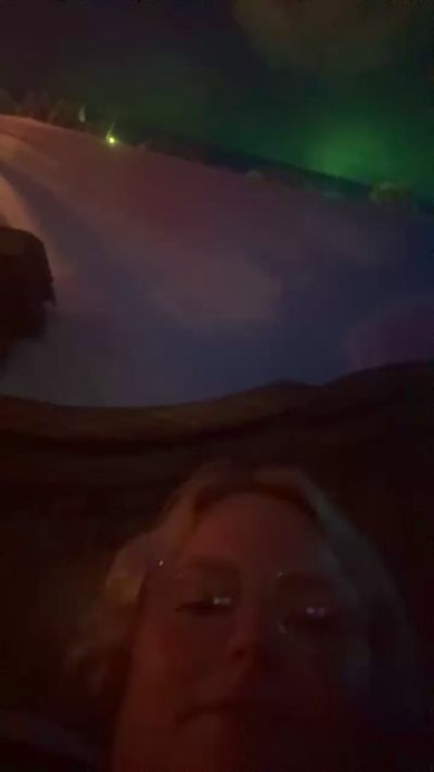 CAM4 female cam KittyMilf40
