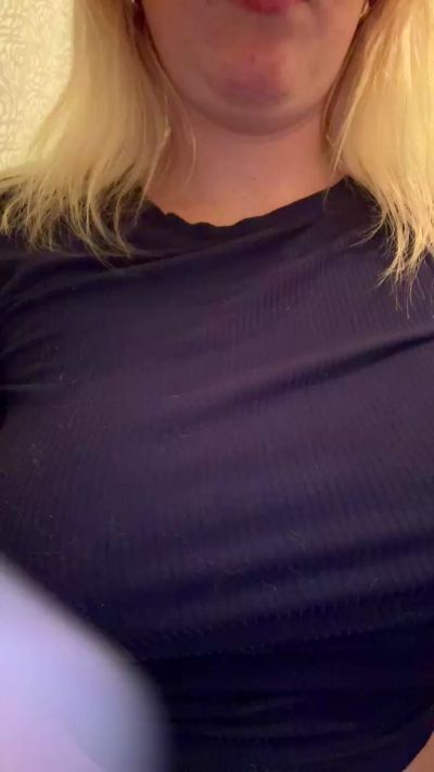 CAM4 female cam Bustyblondiiiee