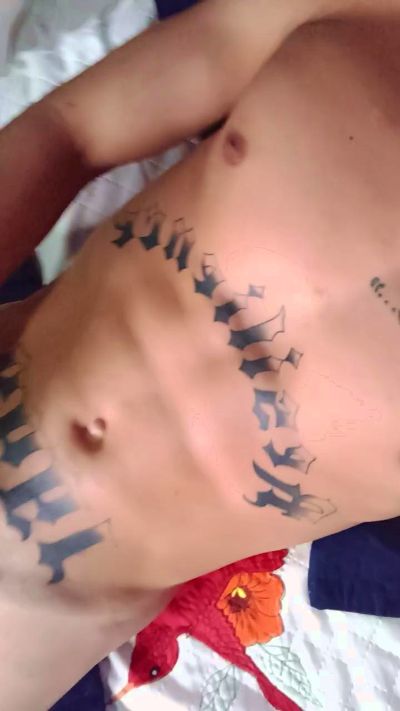 Thumbnail of Gabrielcarlos01 - CAM4 live cam