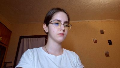 Thumbnail of RoxanaKneisler - CAM4 live cam