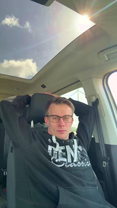 Thumbnail of RealAndreXx - CAM4 live cam