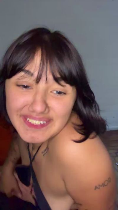 Thumbnail of abril51 - CAM4 live cam