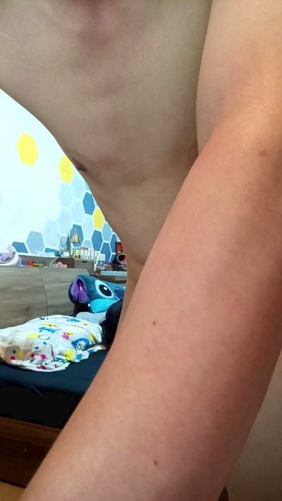 Thumbnail of kyan8 - CAM4 live cam