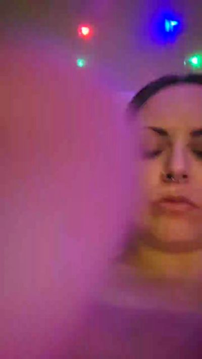 CAM4 female cam ConundrumCutie