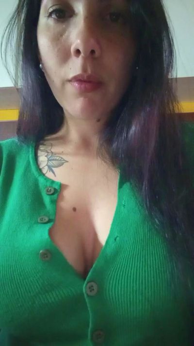 Thumbnail of Soy_Honeyy - CAM4 live cam