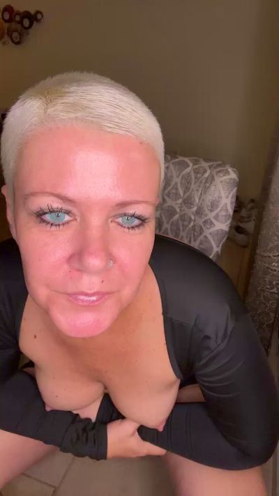 Thumbnail of Staceyaq45 - CAM4 live cam