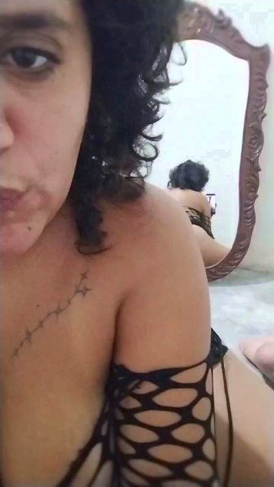 CAM4 female cam FoxxxyRuby