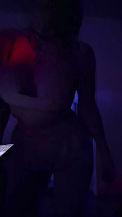 CAM4 female cam LuzCamaraAccion