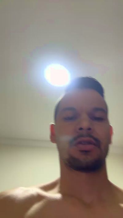 Thumbnail of jhony190 - CAM4 live cam