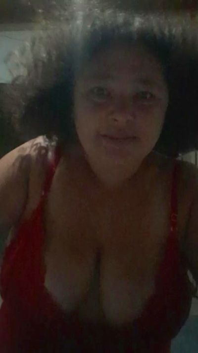 Thumbnail of Marina_rock - CAM4 live cam