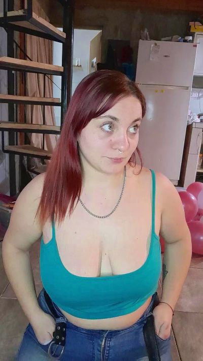 CAM4 female cam Zendaa_