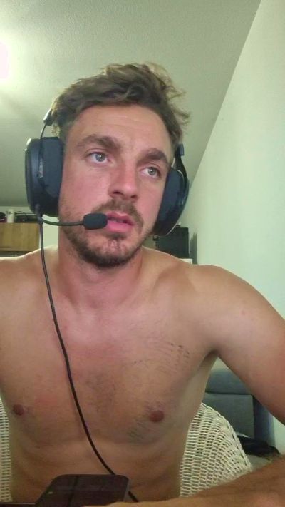 CAM4 male cam DiorInvictus