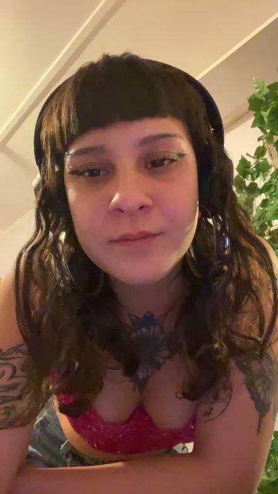 Thumbnail of Angels6699 - CAM4 live cam