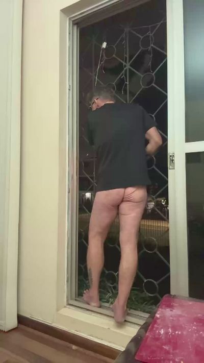 Thumbnail of cesarcomeui - CAM4 live cam