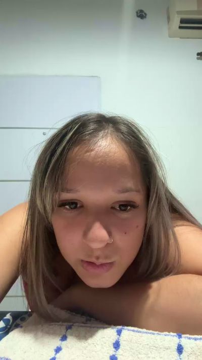 Thumbnail of lizdaiana3369 - CAM4 live cam