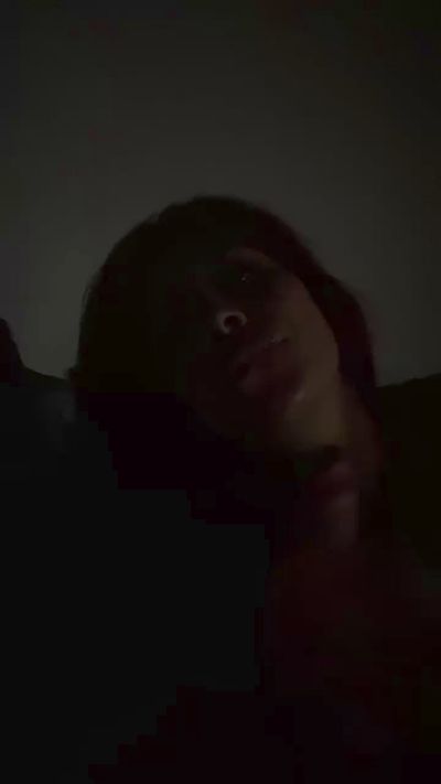 Thumbnail of Alangauna45 - CAM4 live cam