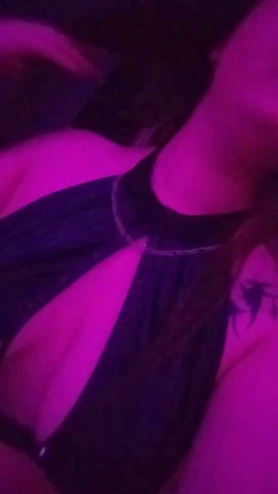 CAM4 female cam Almedusa