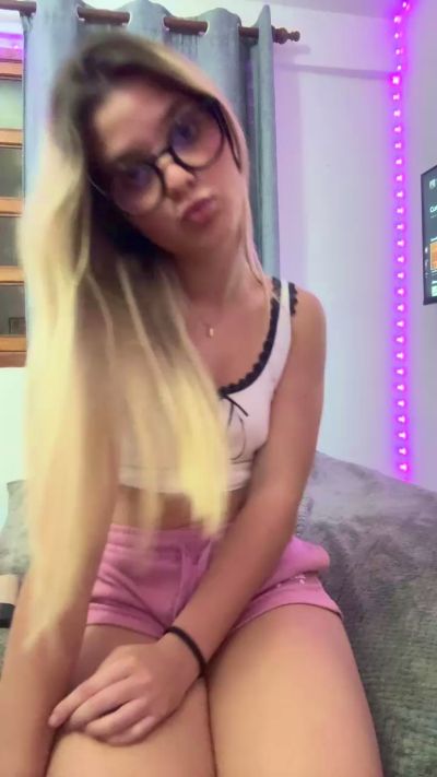 CAM4 female cam Lele_reyes