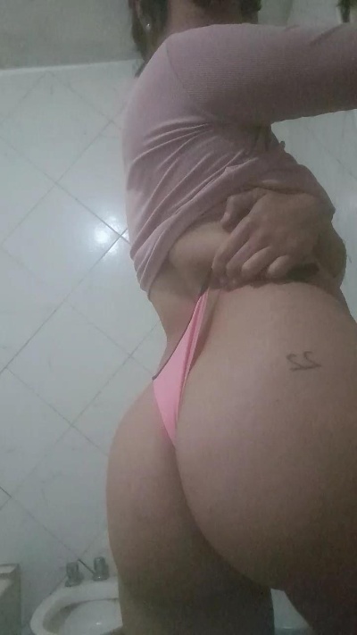 Thumbnail of miaeli_xxx3 - CAM4 live cam