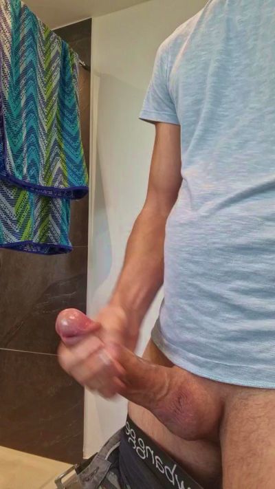 CAM4 male cam Cumhardboy03