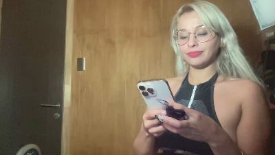 CAM4 female cam WhiteSnow95