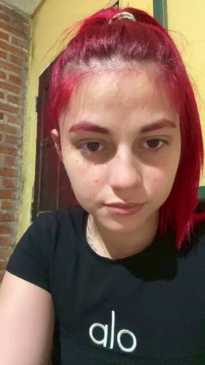 CAM4 female cam Maeevee