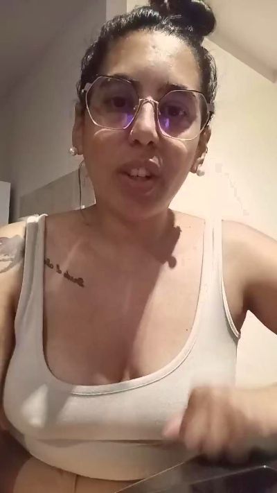 CAM4 female cam PauliRamirez