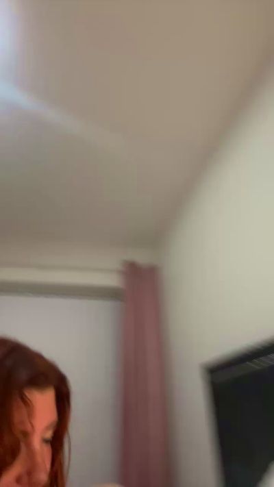 Thumbnail of Sexyredheadxx - CAM4 live cam