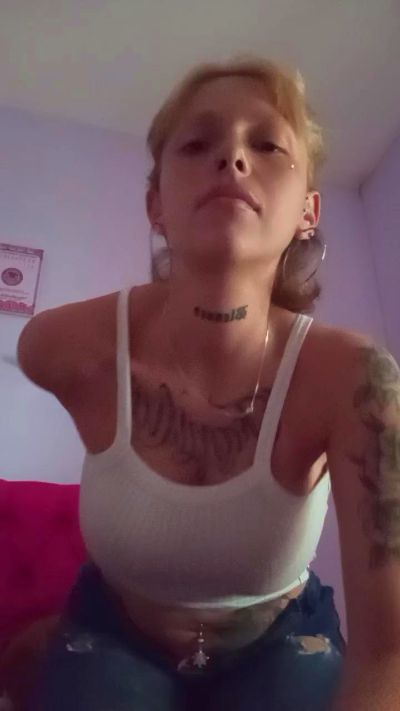 Thumbnail of Conejita23_ - CAM4 live cam